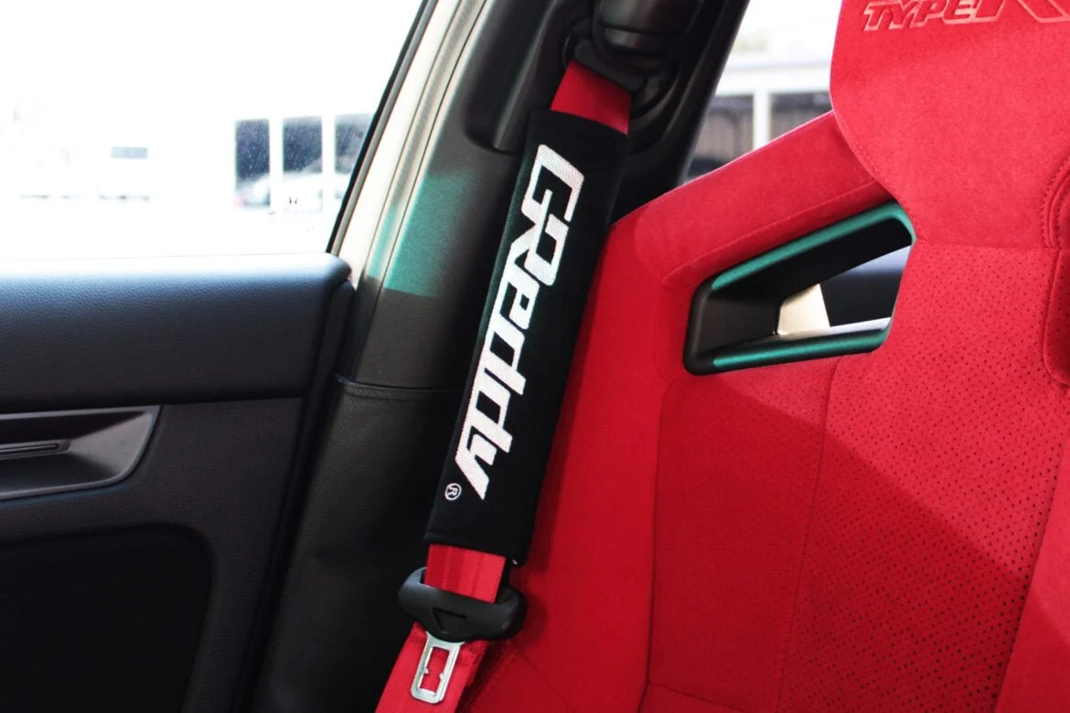 GReddy Seat Belt Pad Pair - Image 2